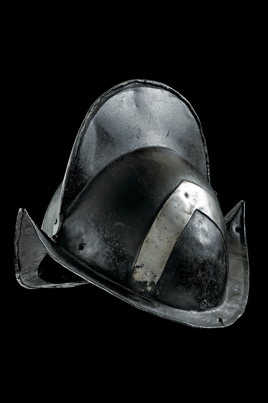 Morione bianco e nero
