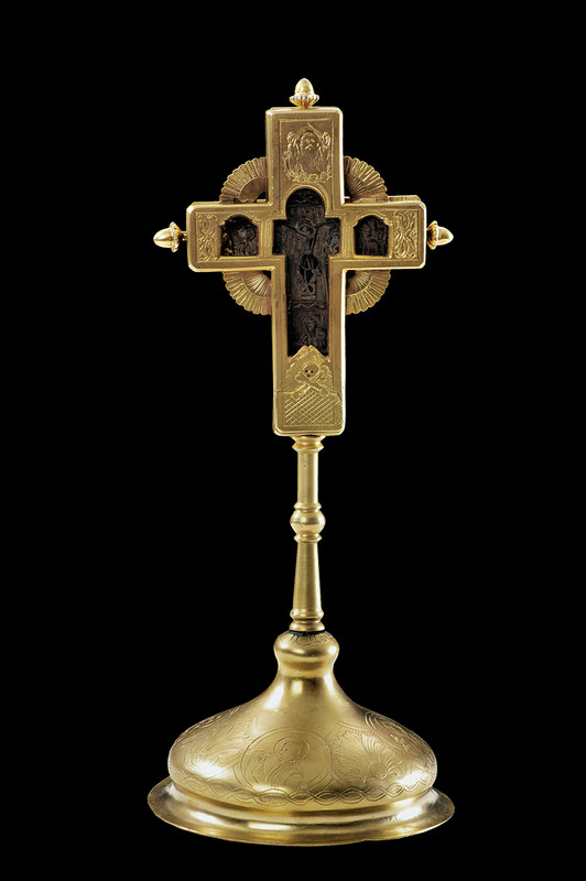 Piccolo crocifisso in argento dorato