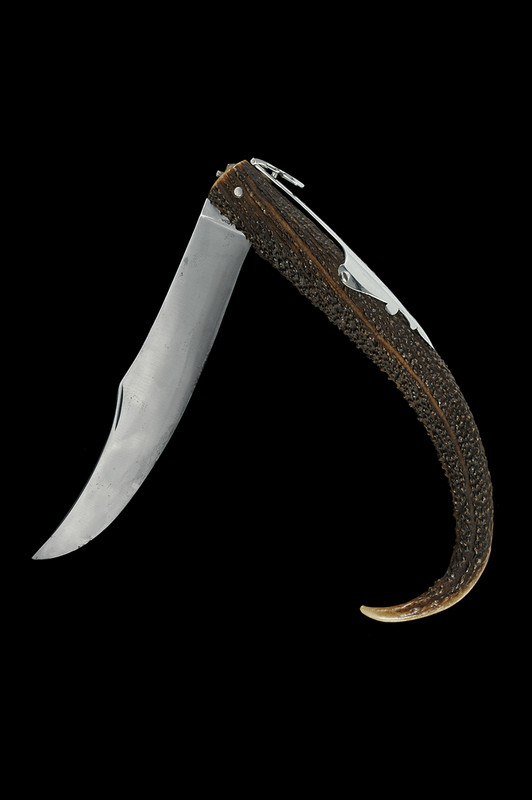 Coltello da caccia a serramanico