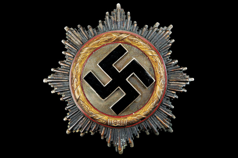 Deutsches Kreuz in oro