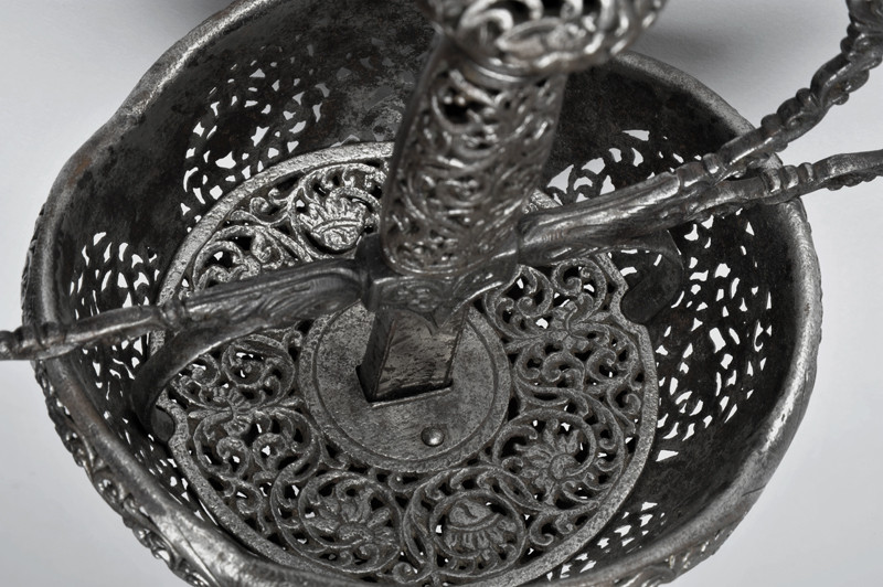 Bellissima spada a tazza