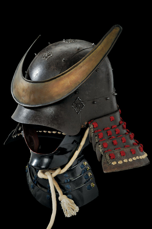 Zunari Kabuto con hanbo