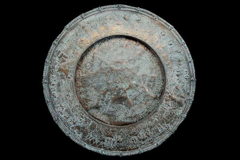 Piatto raffigurante la presa di Tunisi del 1535