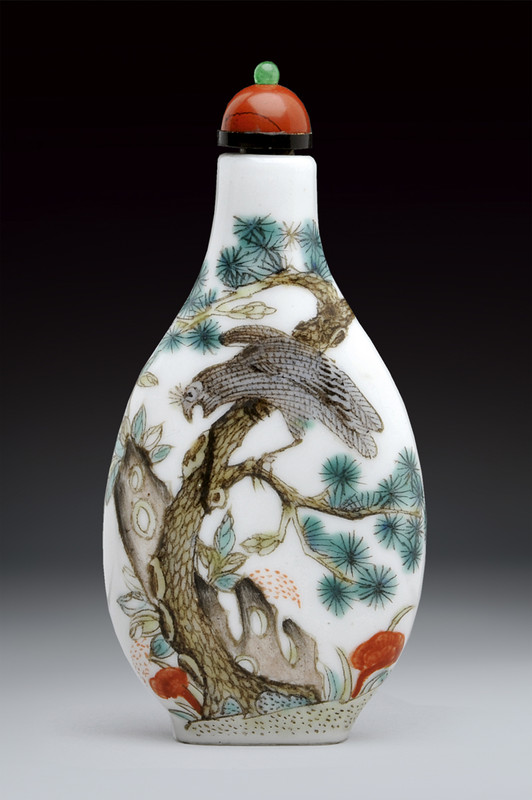 Snuff bottle in porcellana marcata Daoguang
