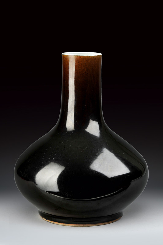 Raro vaso in porcellana 