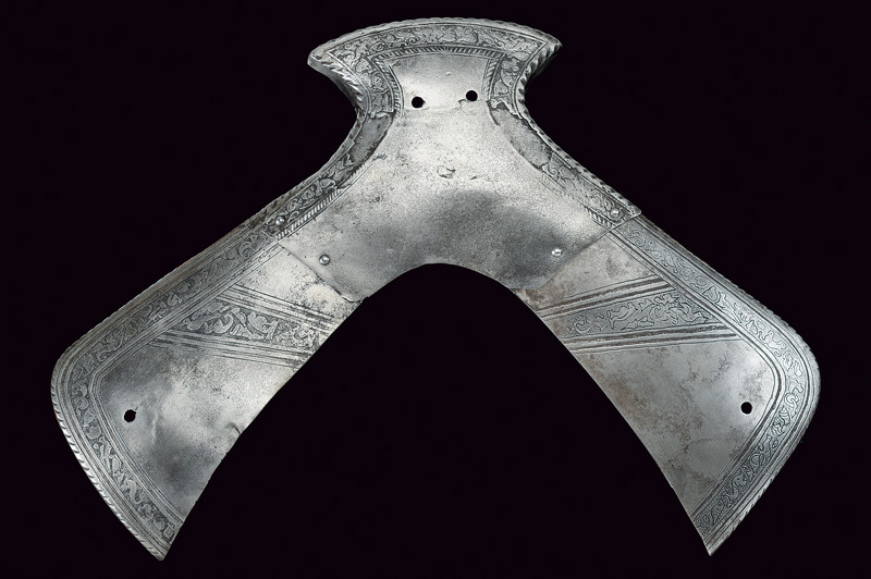 Arcione anteriore di una sella d\'arme