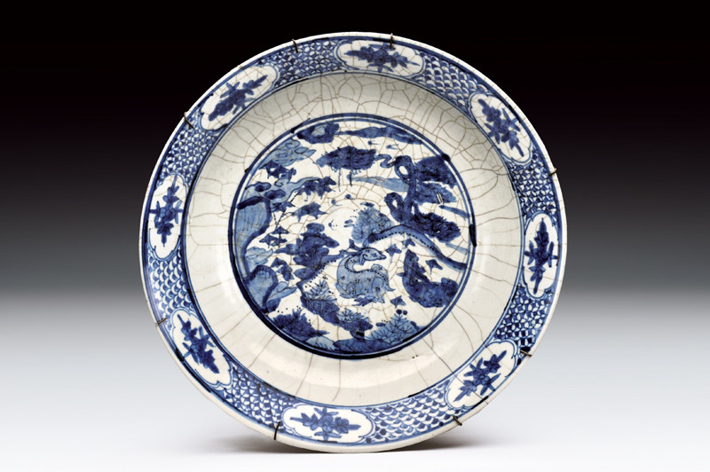 Grande piatto in porcellana swatow bianco e blu