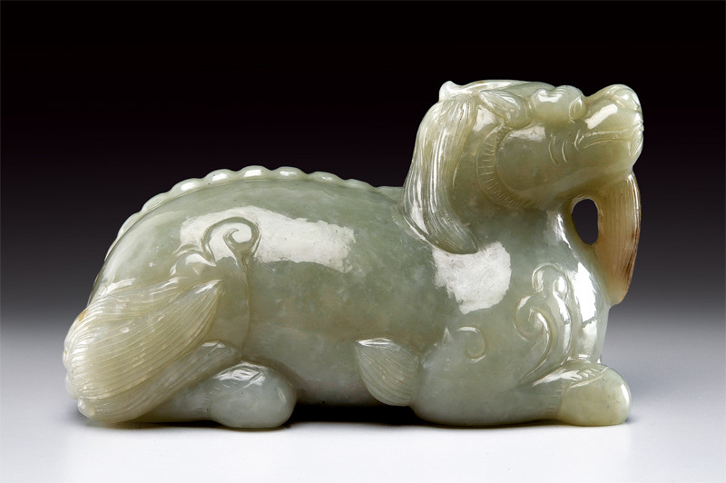 Figura di Qiling in giada celadon