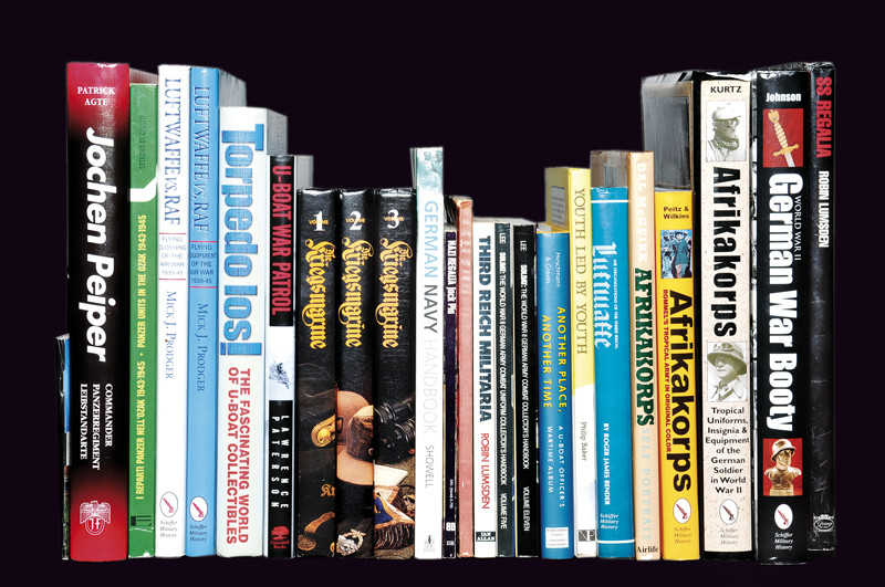 24 libri di uniformologia tedesca