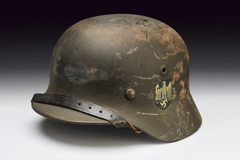 Elmetto M. 35 con fregio dell\'IR 638 Volontari Francesi