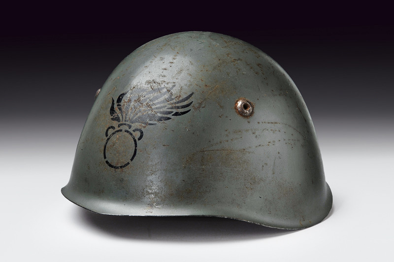 Elmetto M. 33