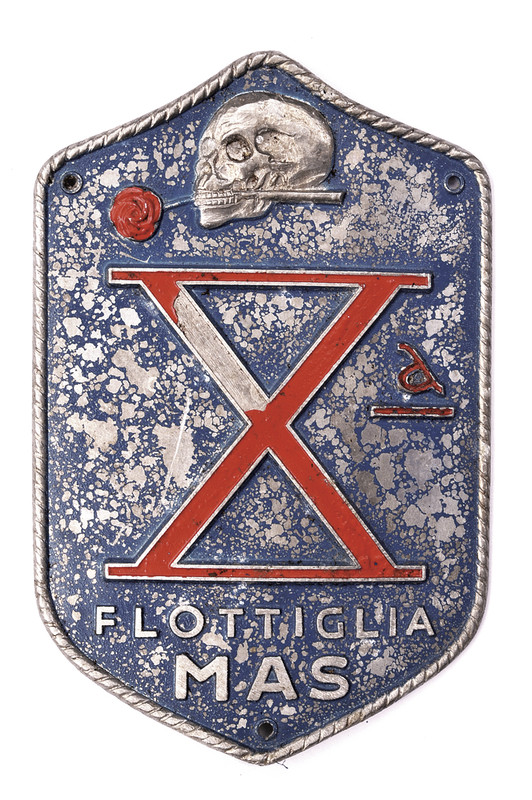 Distintivo da braccio della X MAS