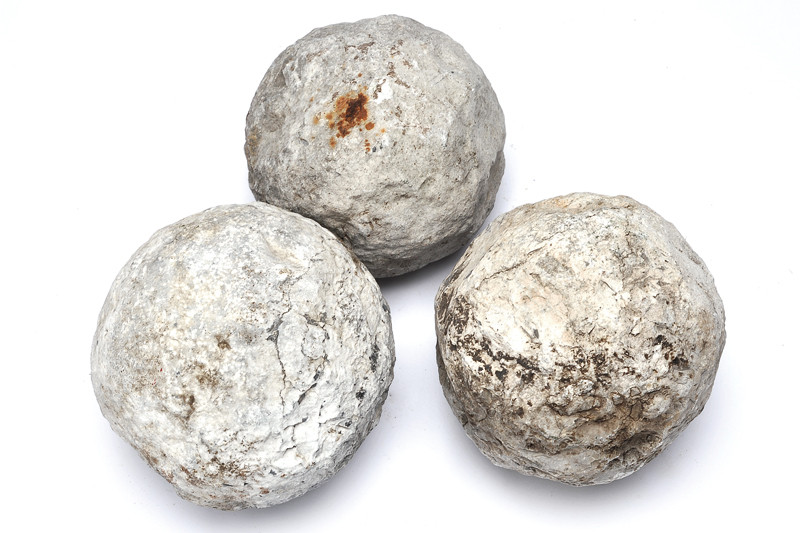 Lotto di tre palle da bombarda