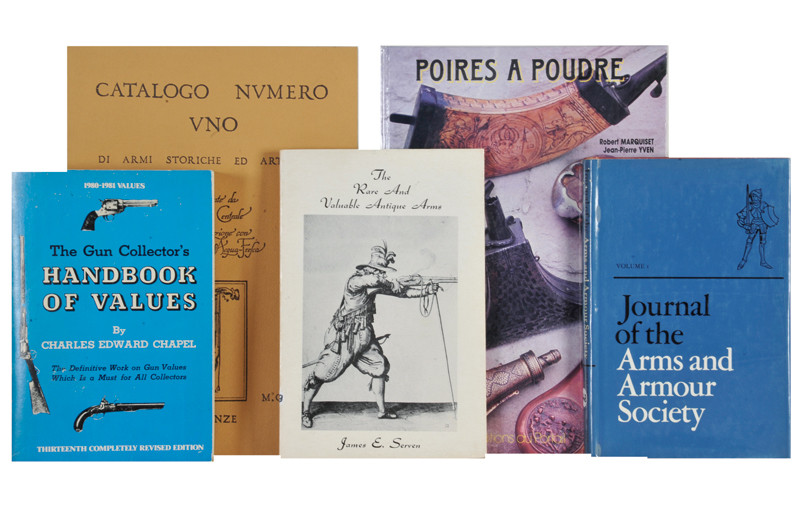 Lotto di cinque libri sulle armi da fuoco