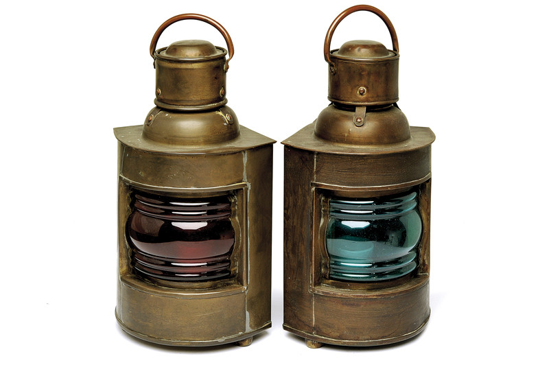 Coppia di lampade di bordo
