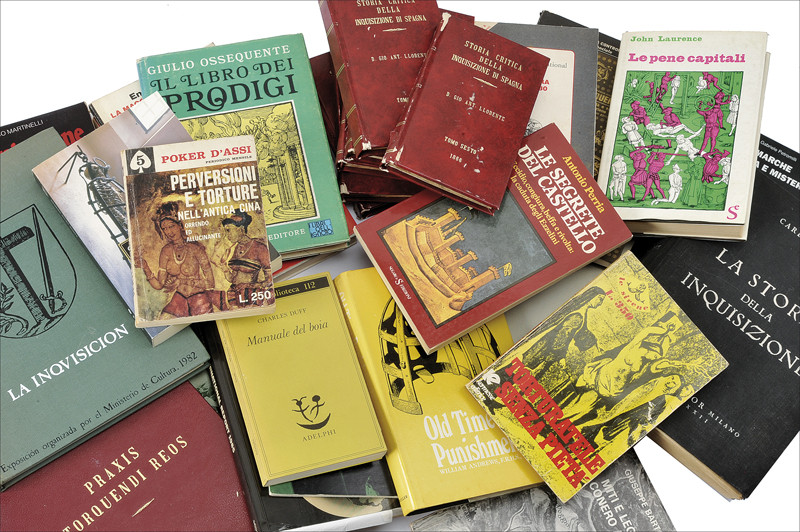 Piccola collezione di testi su tortura e inquisizione