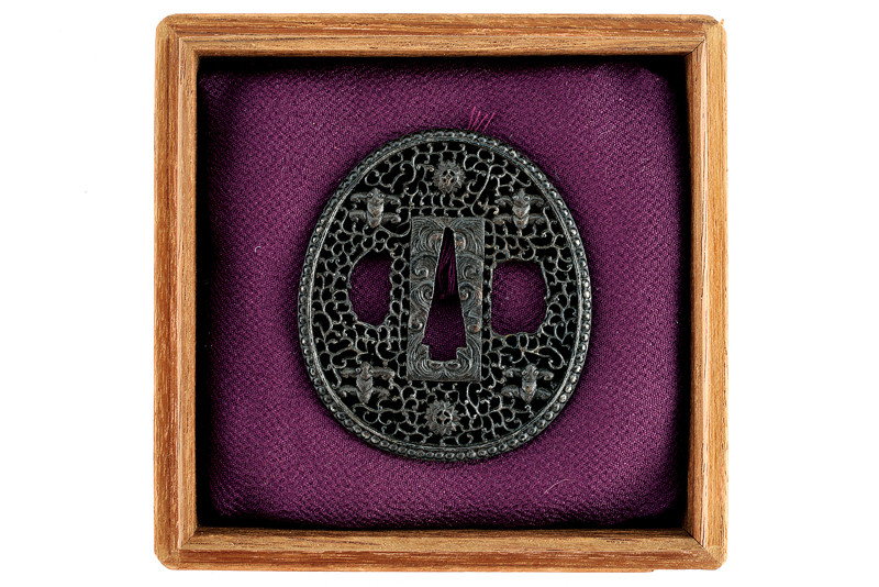 Importante tsuba