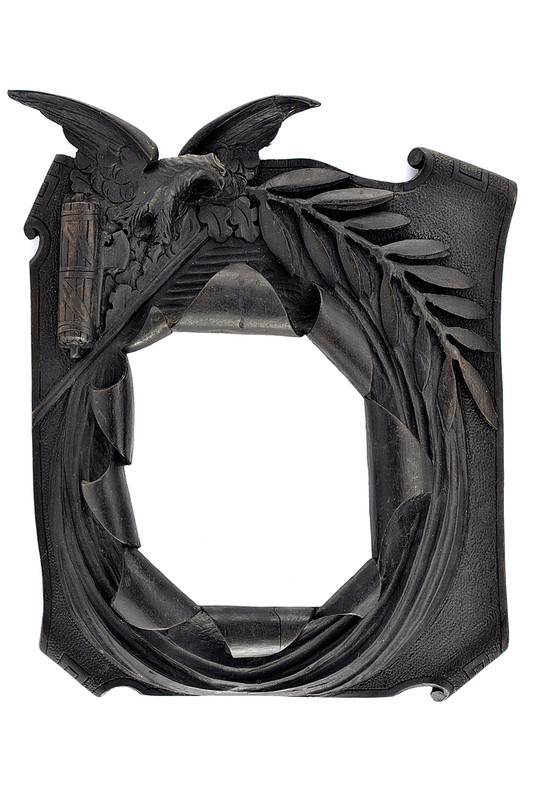Cornice con fascio