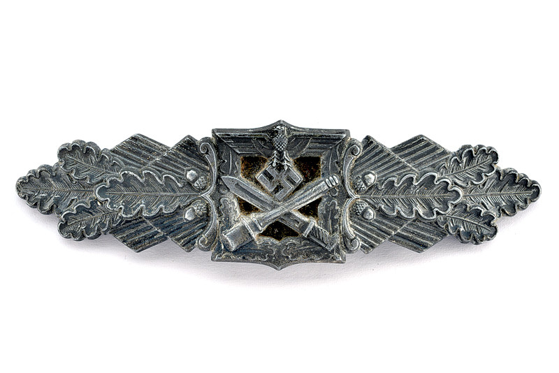 \"Nahkampfspange\" in argento