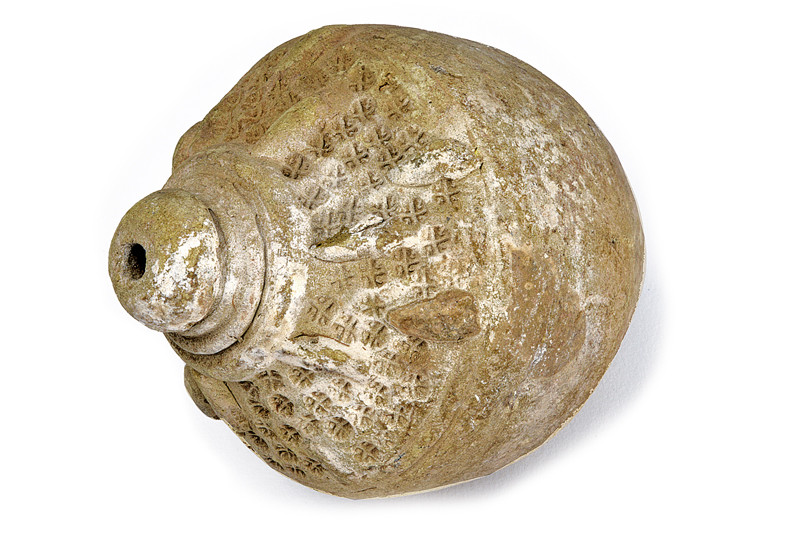 Granata in terracotta