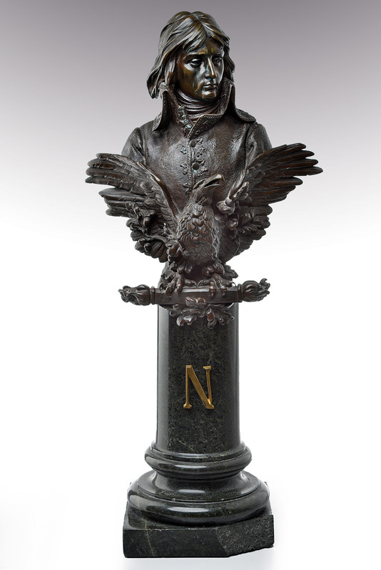 Bel bronzo di Antonio Pandiani raffigurante Napoleone I