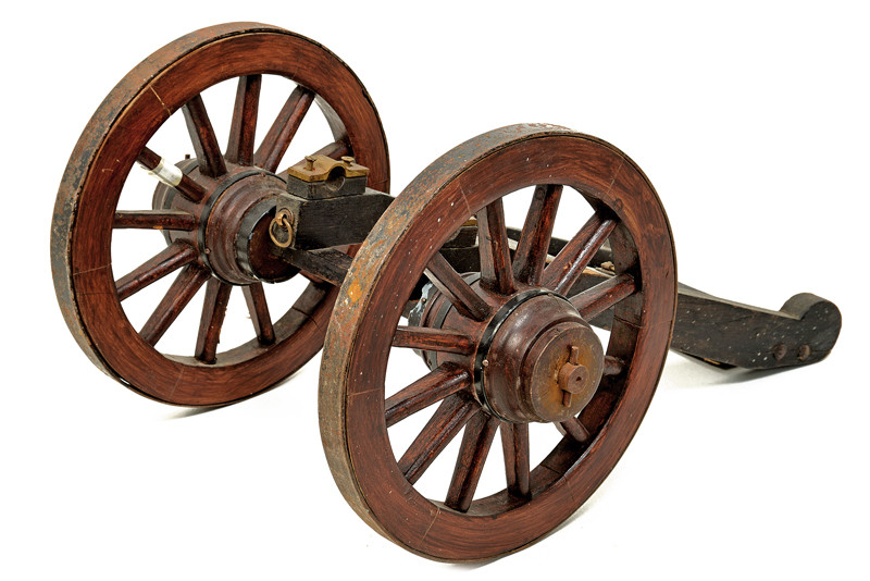 Affusto per un modello di cannone