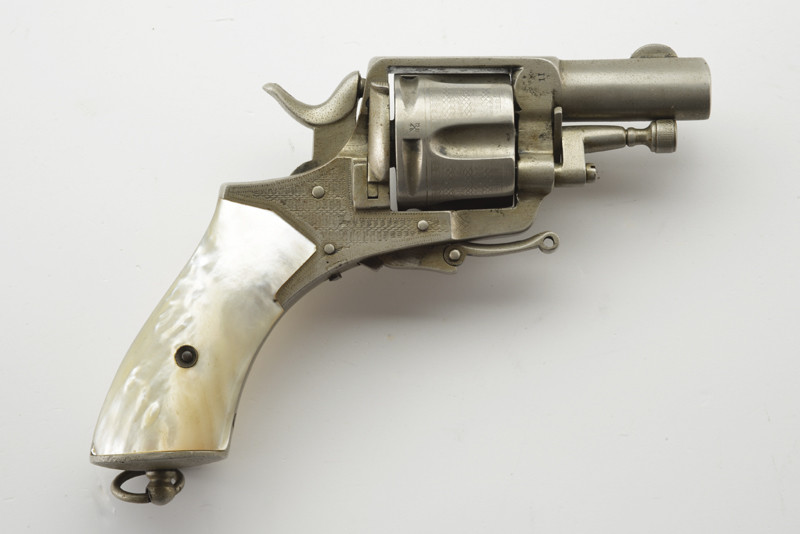 Revolver \"British Constabulary\" a percussione centrale