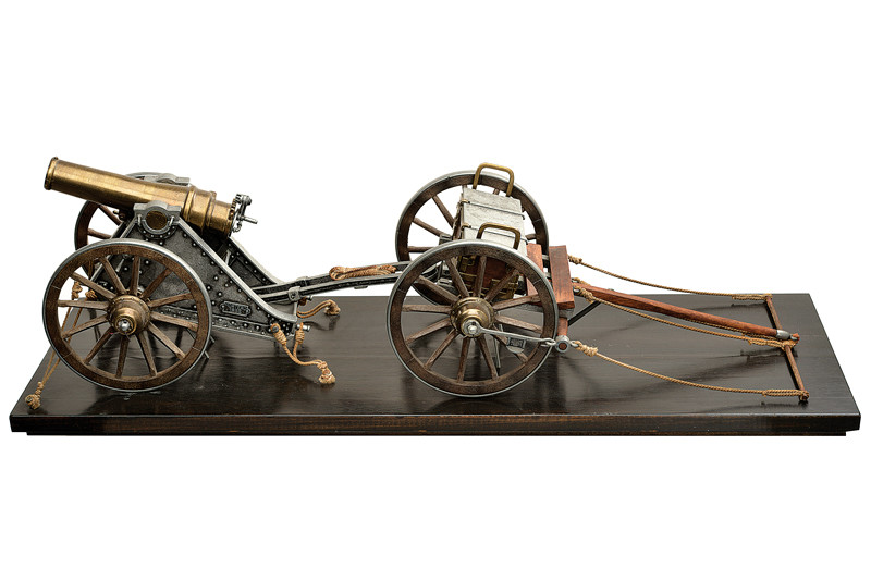 Modello del \"Mortero Modelo 1895\" con vettura d\'artiglieria