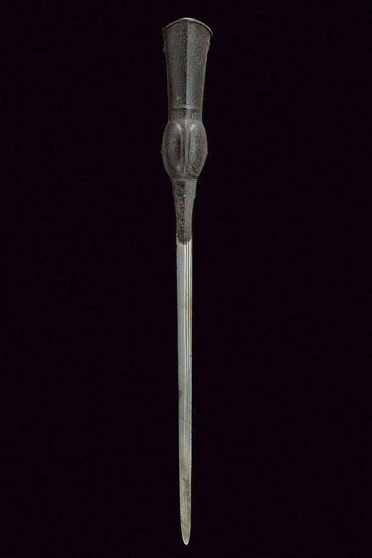 Pata intagliata