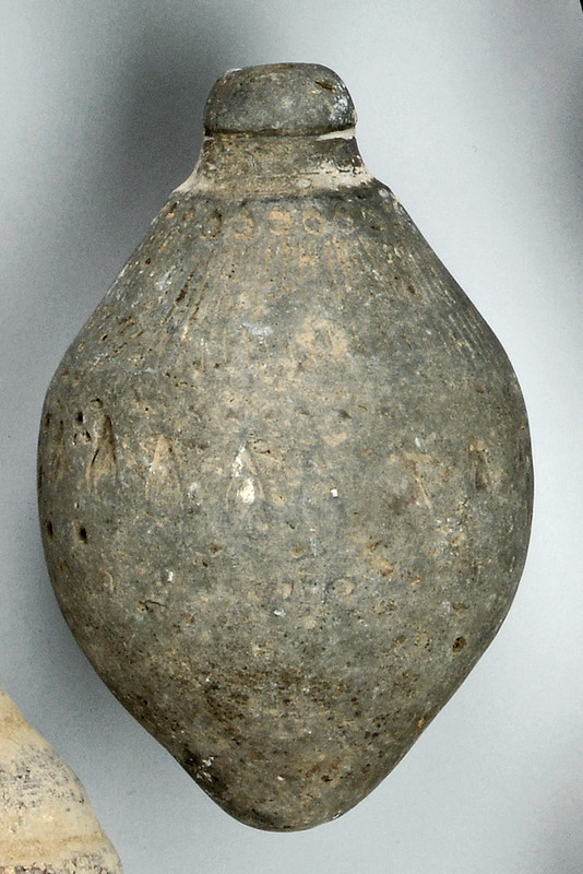 Granata in terracotta
