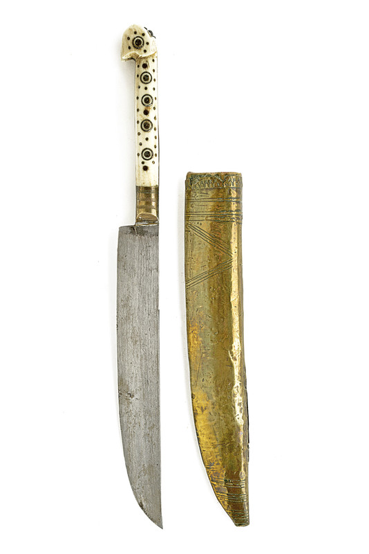 Coltello con fodero