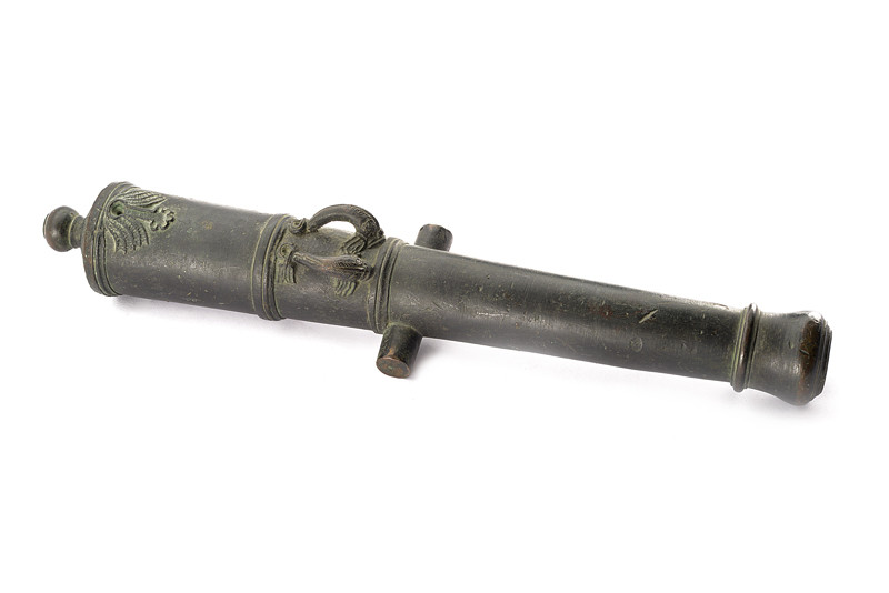 Modello di cannone in bronzo
