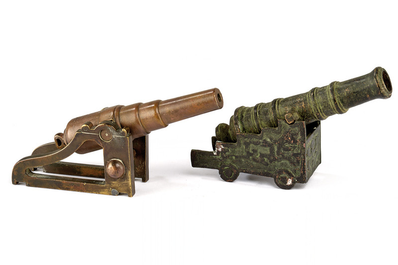 Lotto di due modelli di cannone