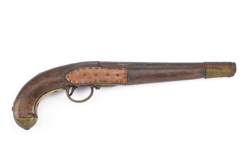 Cassa da pistola a pietra focaia composita