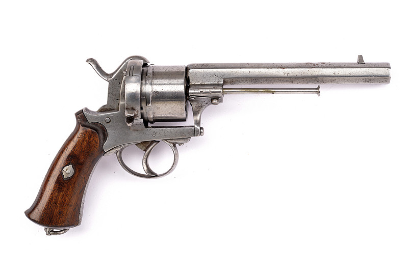 Revolver a spillo