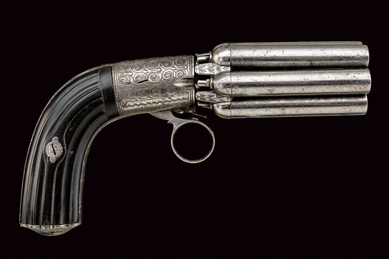 Bel pepperbox revolver a luminello di Mariette