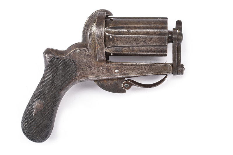 Raro revolver pepperbox a spillo