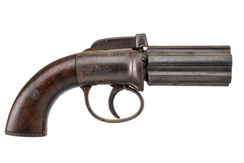 Pepperbox revolver a luminello a sei colpi