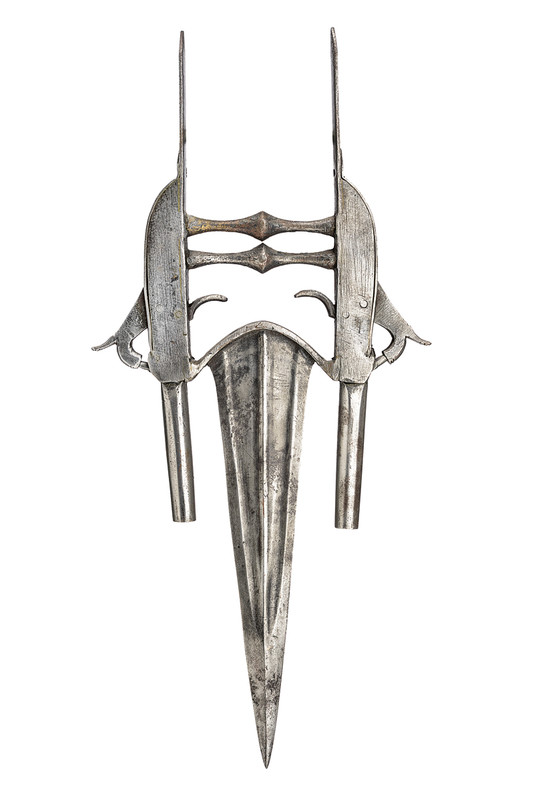 Katar con due pistole a luminello