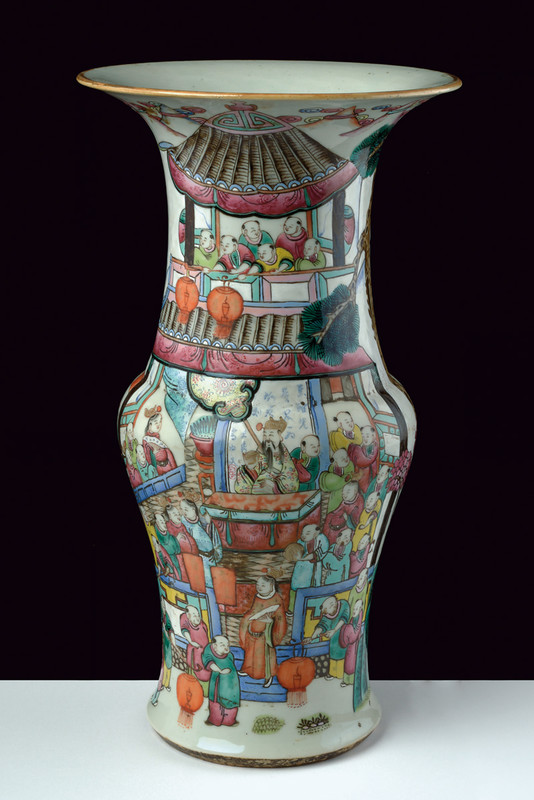 VASO FAMIGLIA ROSA IN PORCELLANA A FORMA DI BALAUSTRA