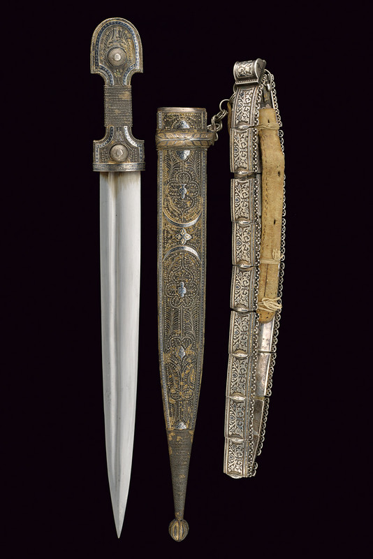 Kindjal con cintura in argento