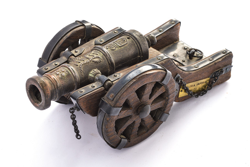 Modello di cannone