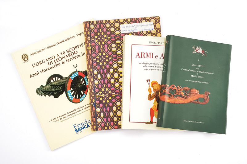 Lotto di quattro libri