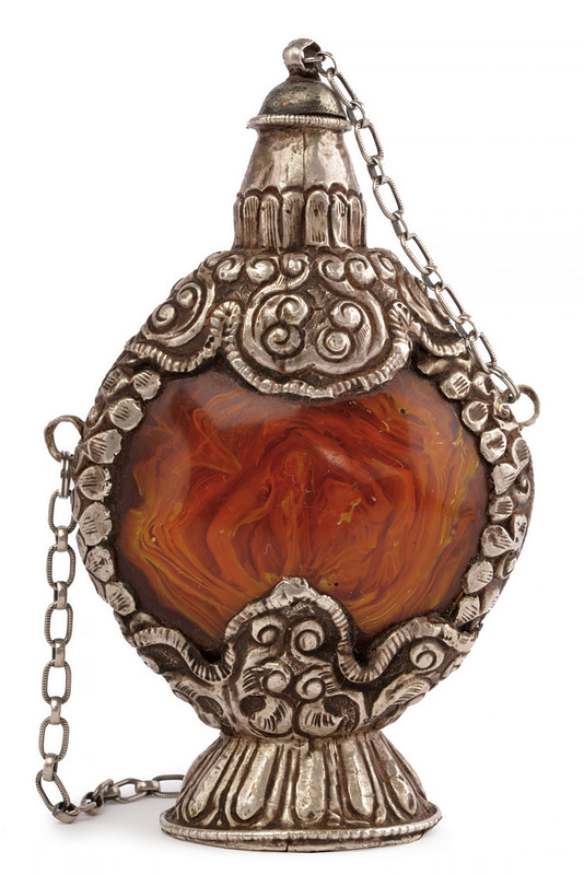 Rarissima snuff bottle in ambra ed argento