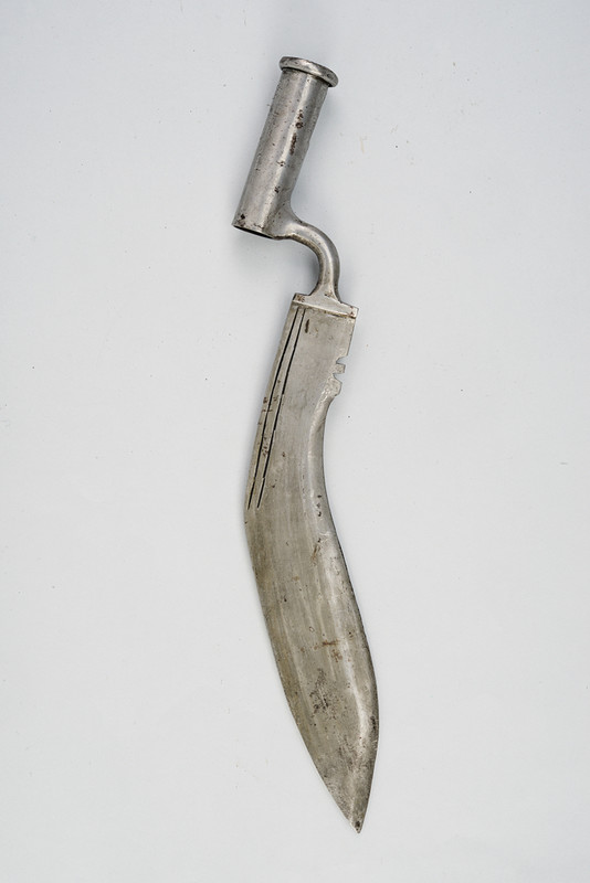 Baionetta con lama a kukri