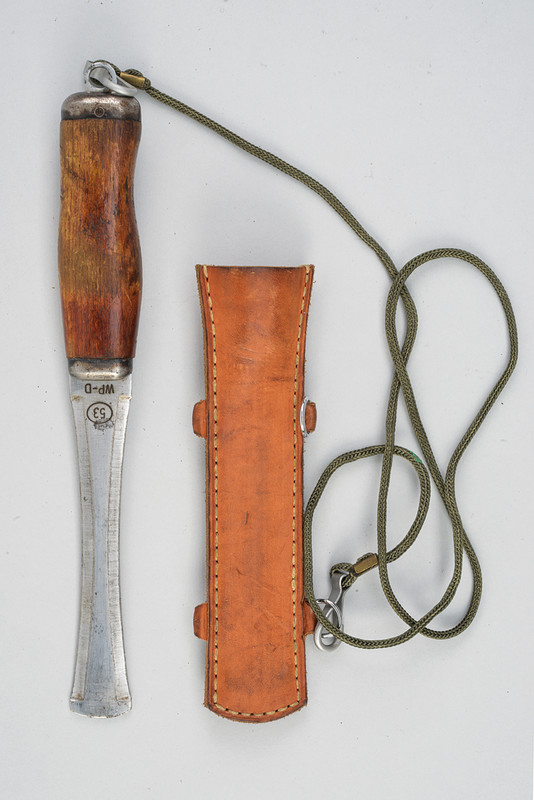 Coltello da paracadutista