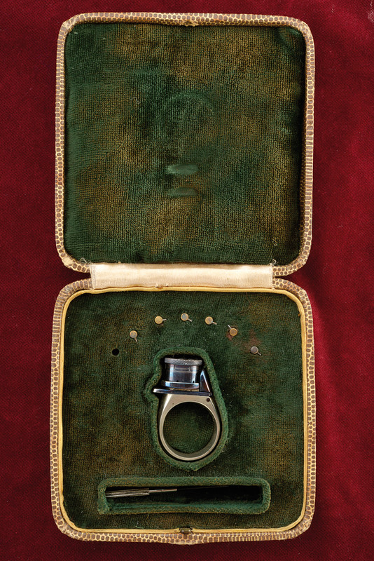 Pistola ad anello a spillo "Imperial Protector" con custodia