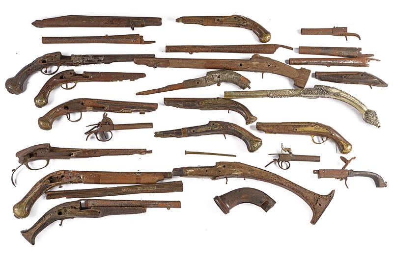 Piccola collezione di pezzi di ricambio