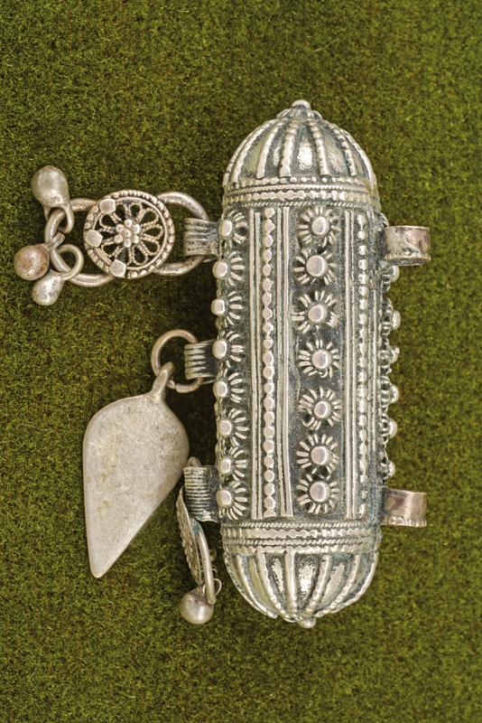 Piccolo contenitore in argento