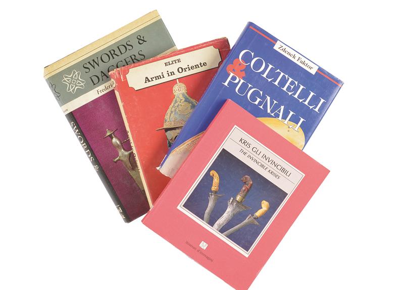 Lotto di quattro libri su armi antiche